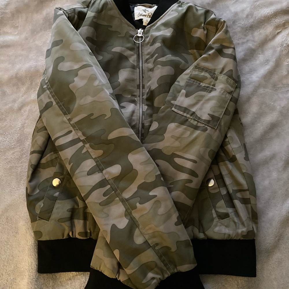 Others Follow Camouflage Jacket - Picture 6 of 7